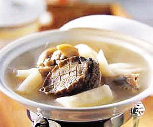 芝麻瘦肉炖鲍鱼