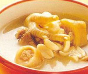 猪尾凤爪香菇汤